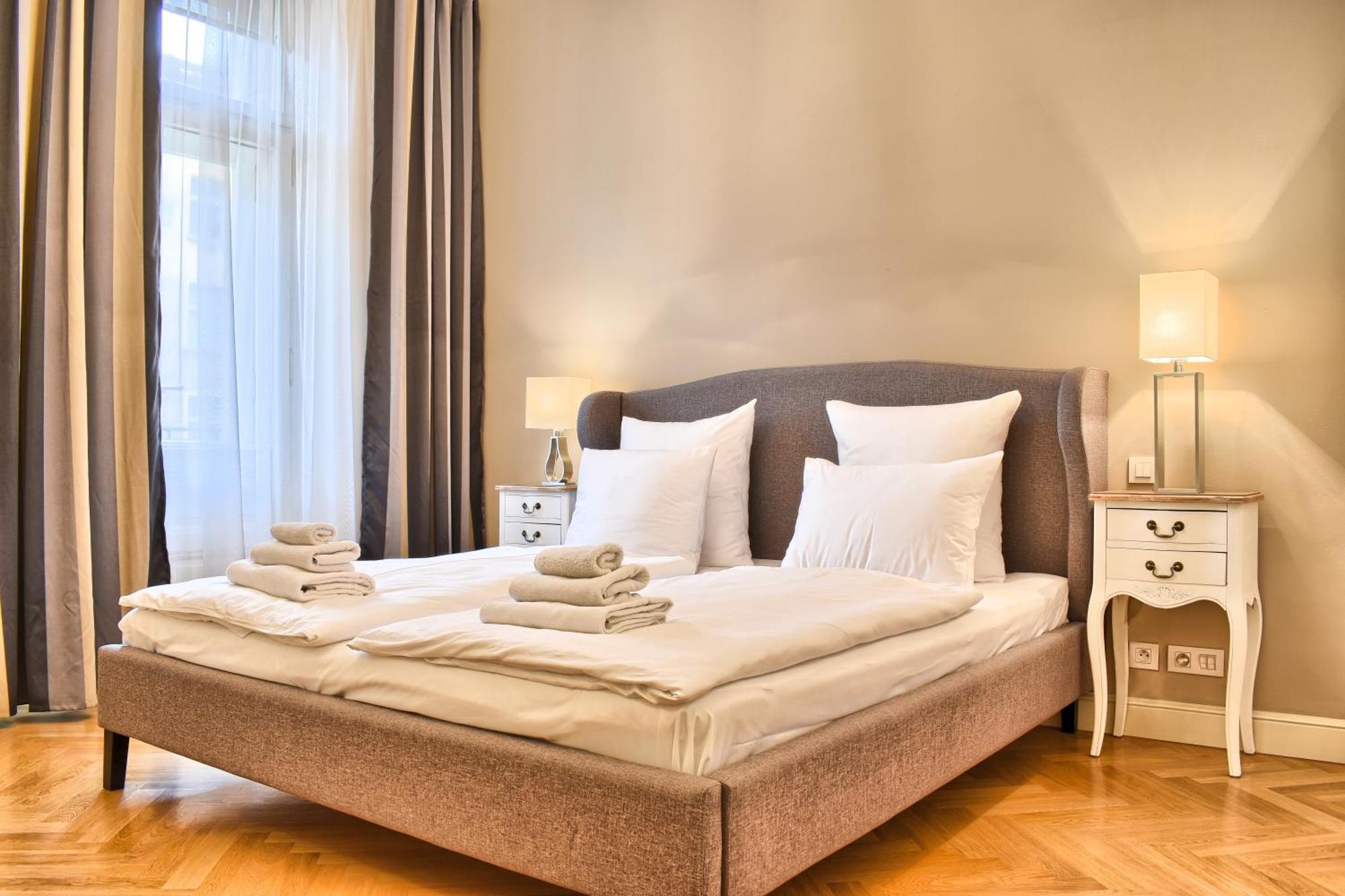 Milosrdnych Apartments Prag Exterior foto