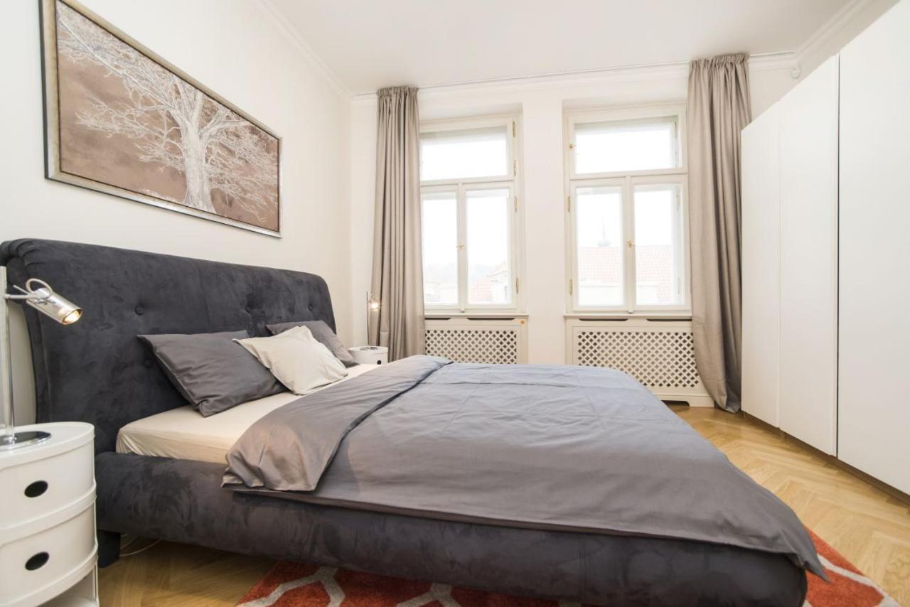 Milosrdnych Apartments Prag Zimmer foto